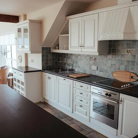 Lehinch בית הארחה 3*